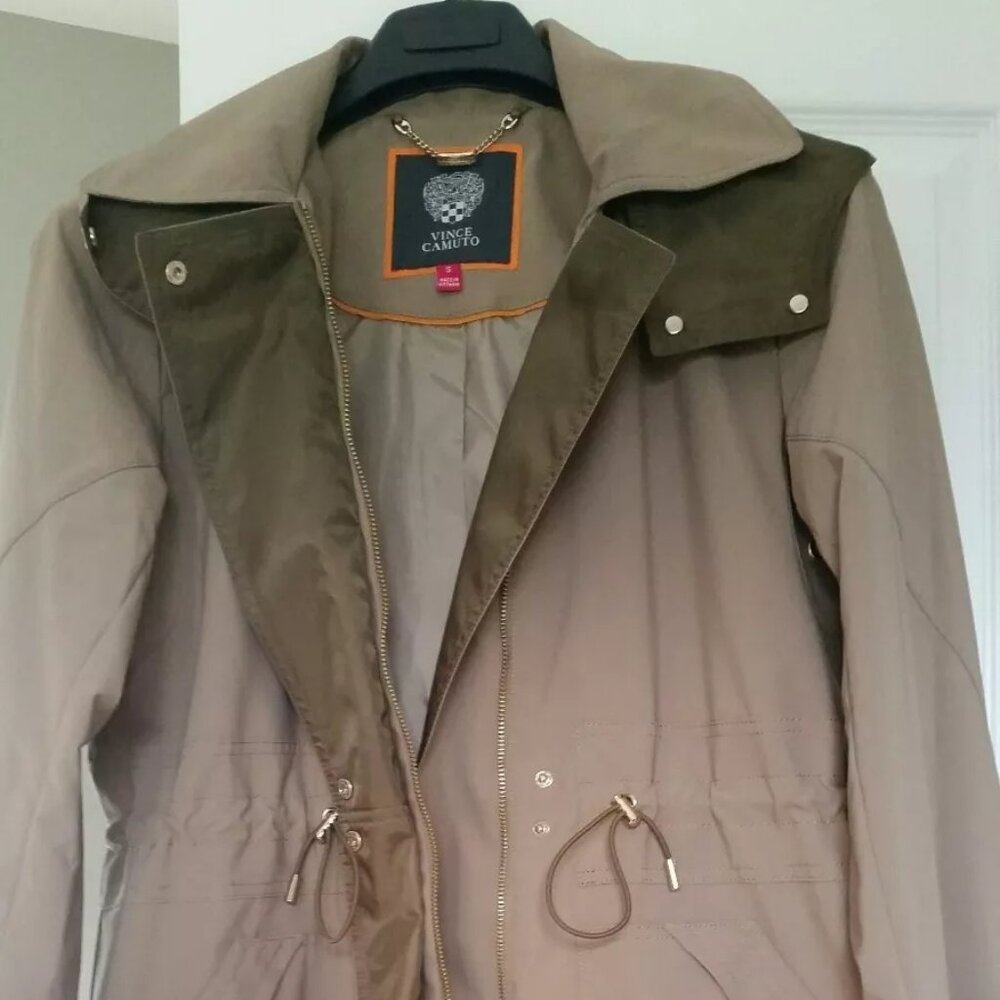 Women Vince Camuto Modern Beige / Khaki Trench Coat Gold Logo Accents Size S